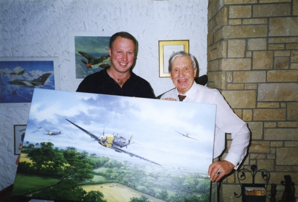 Pictured with artist Graeme Lothian and his painting <i>Fighter General</i>.